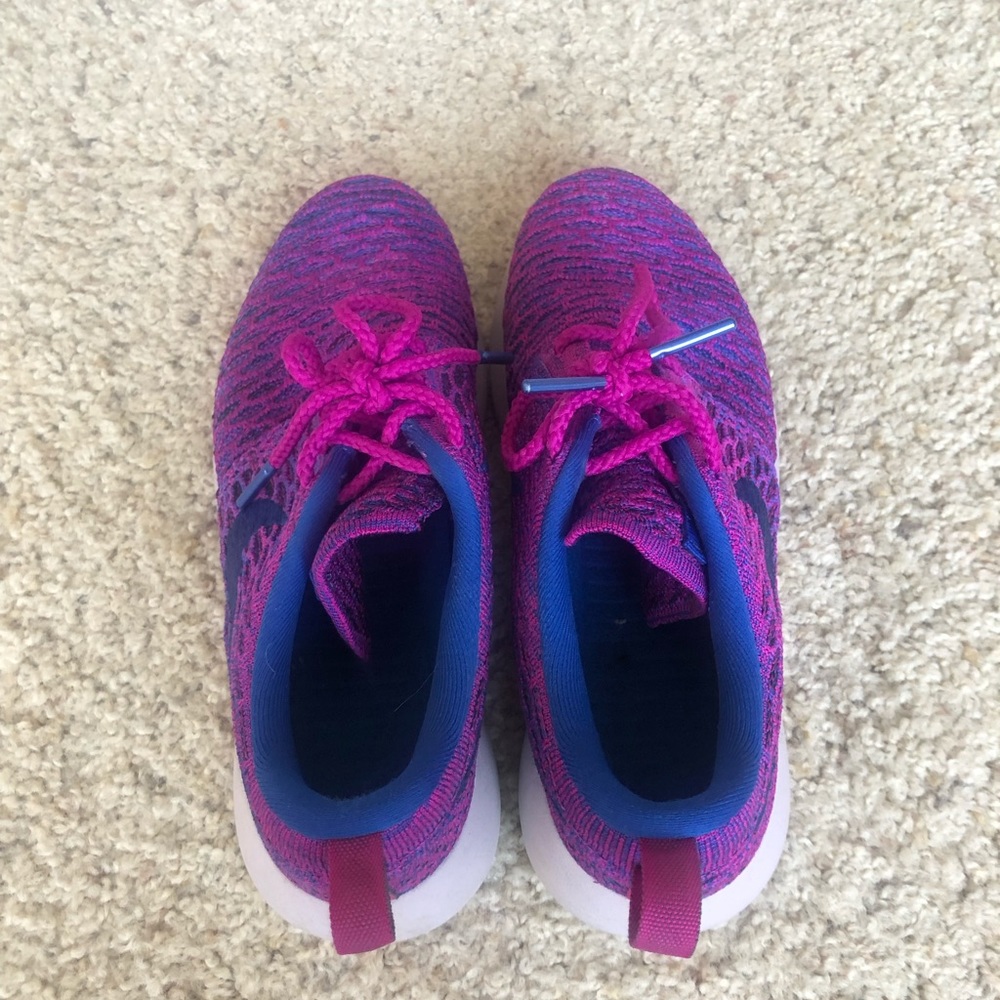 Nike Purple/Blue Roshe Sneaker (Size 6) - Picture 6 of 8